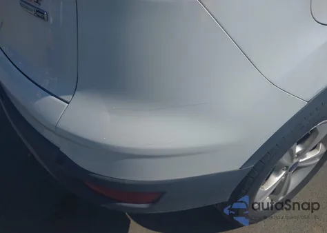 2013 Ford Escape Se z USA, uszkodzony, nr VIN 1FMCU9GX8DUD56828